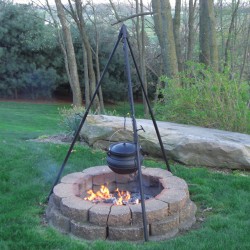 Heavy Duty Camping Tripod for Potjie Stew Pots