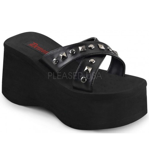 Funn Studded Flatform Cross Strap Slide